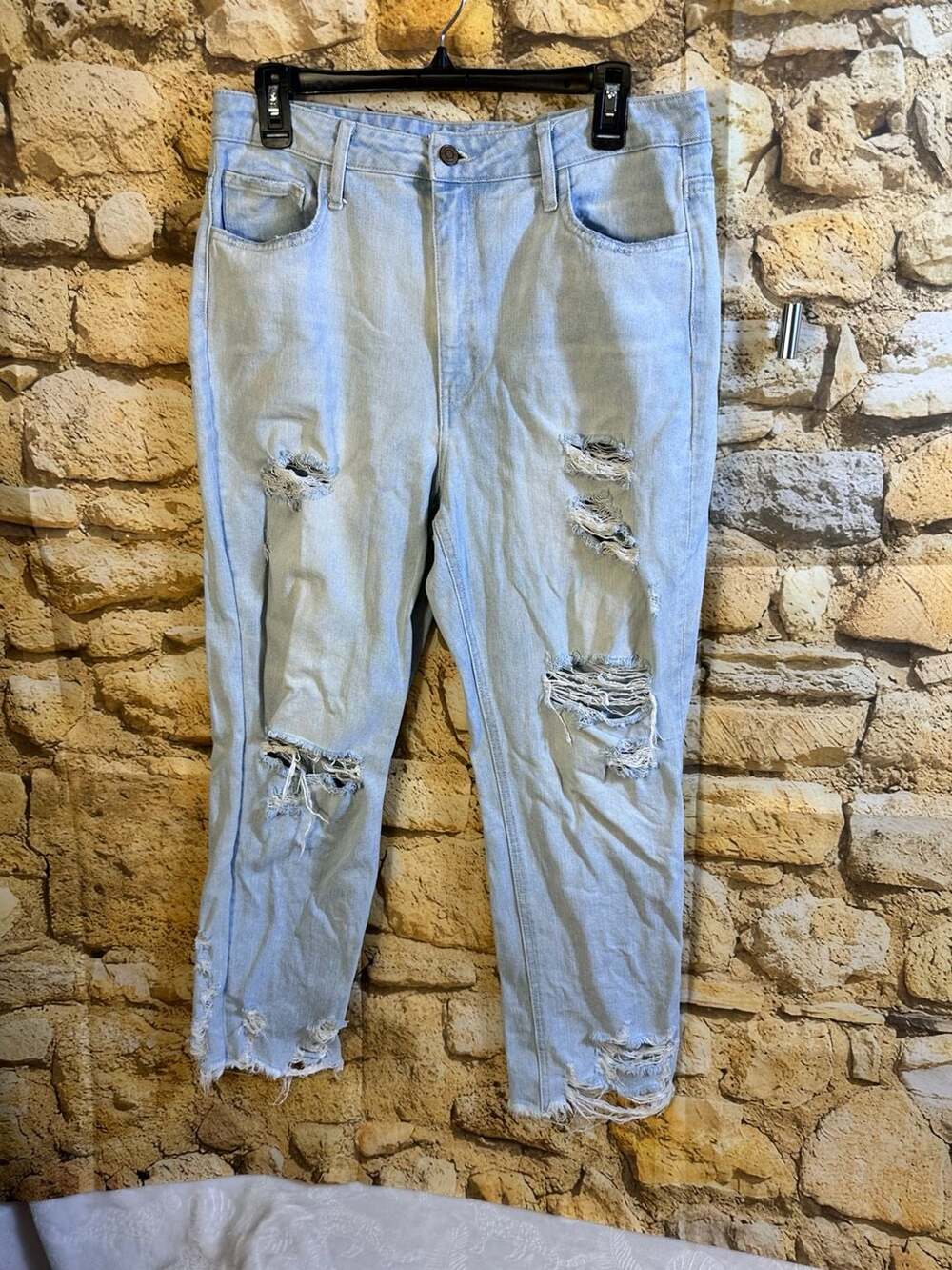 Flying Monkey Light Wash Distressed Raw Hem Jeans Size 30 Style F4148